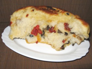bread_olives_tomatos01