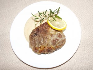 Млечни пържоли със сос